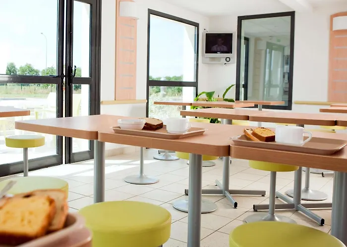 ibis budget Niort - La Crèche