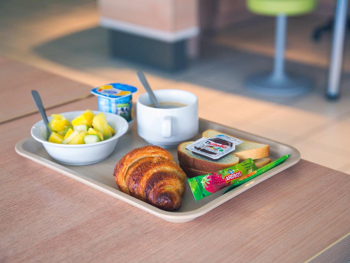 Hotel Ibis Budget Niort - La Crèche 2*