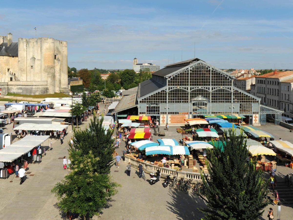 Ibis Budget Niort - La Crèche Hotel